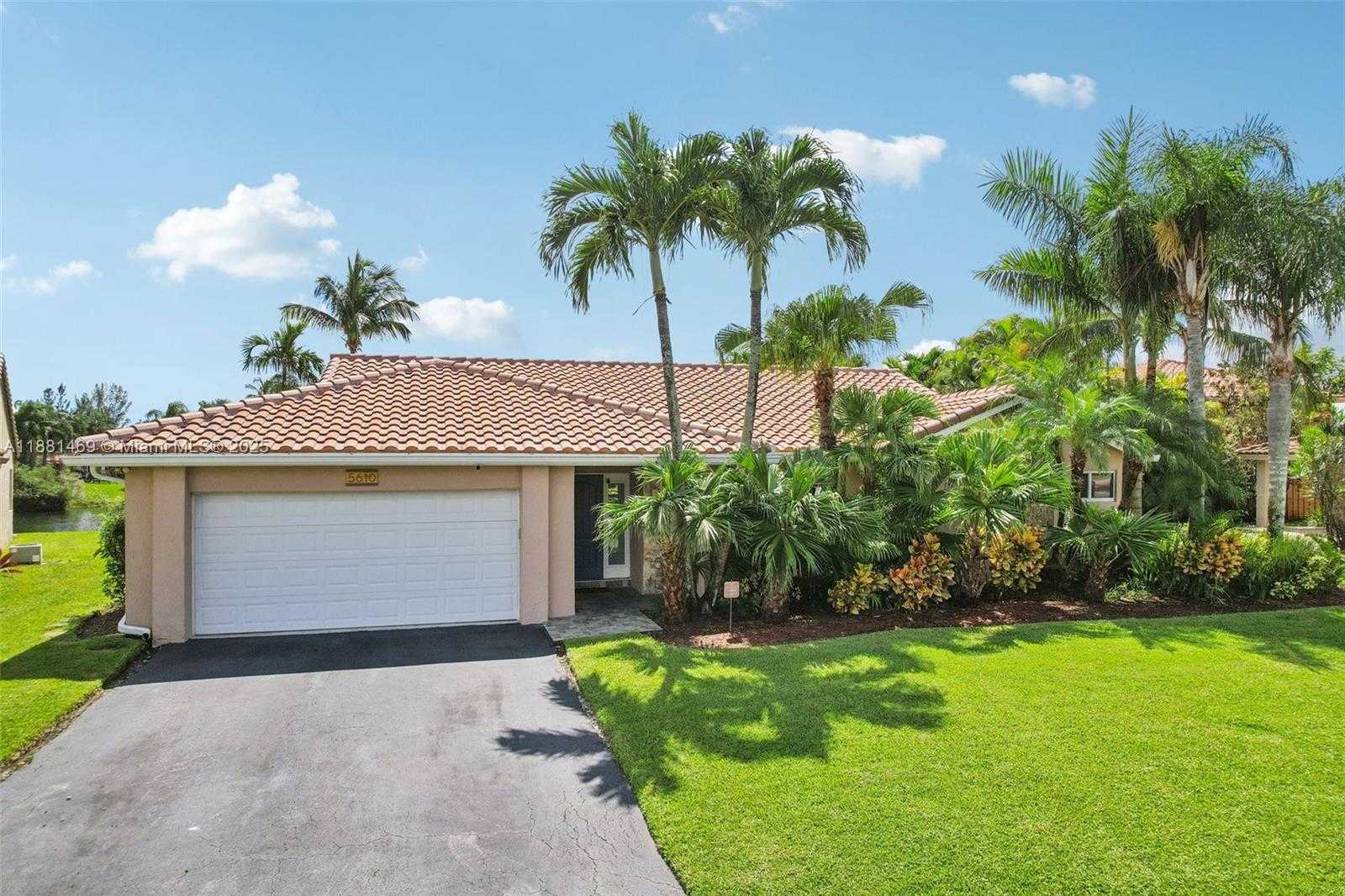 Small Image of 5610 WINDOVER WAY, Davie Number 51