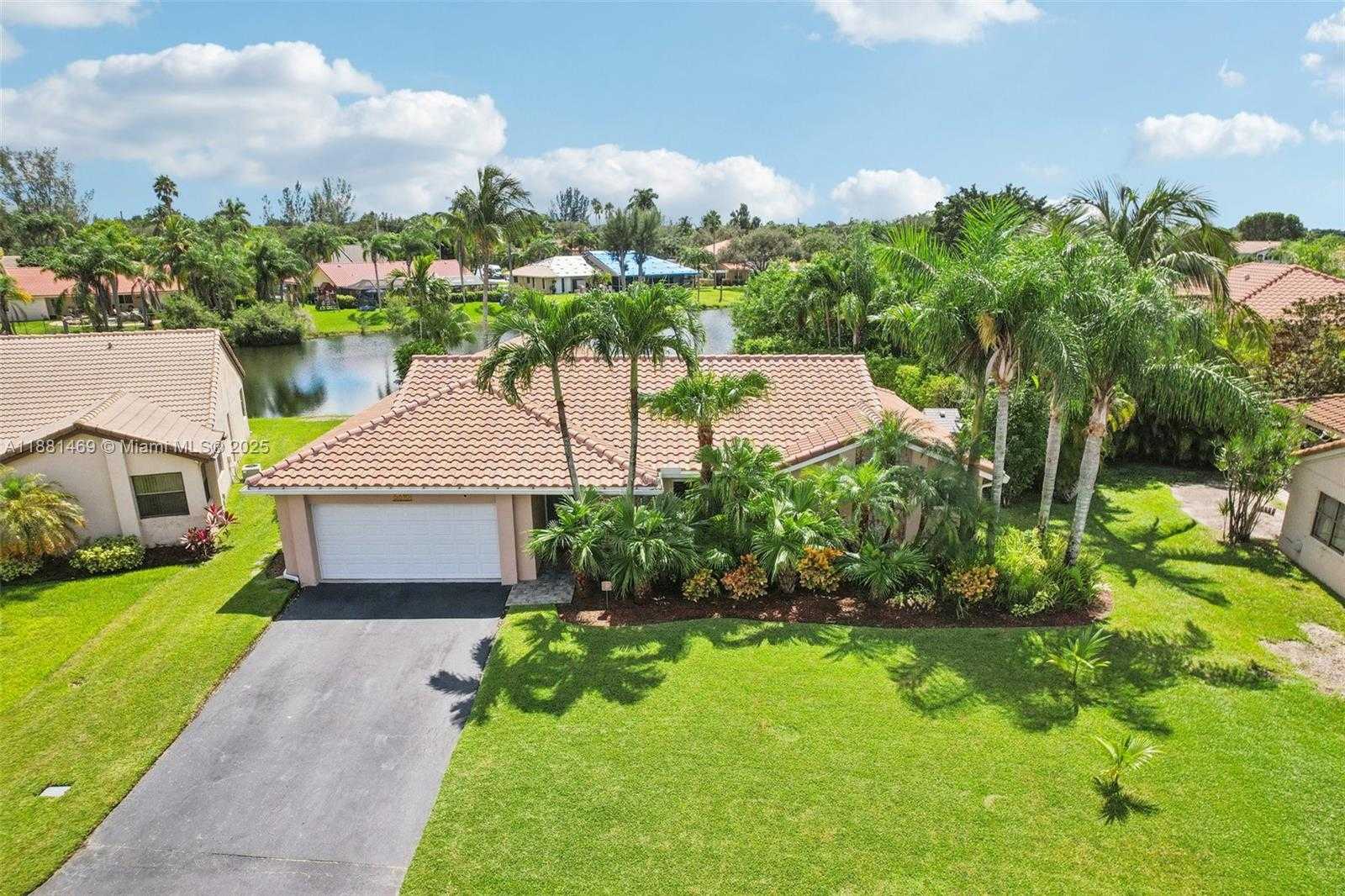 Small Image of 5610 WINDOVER WAY, Davie Number 52