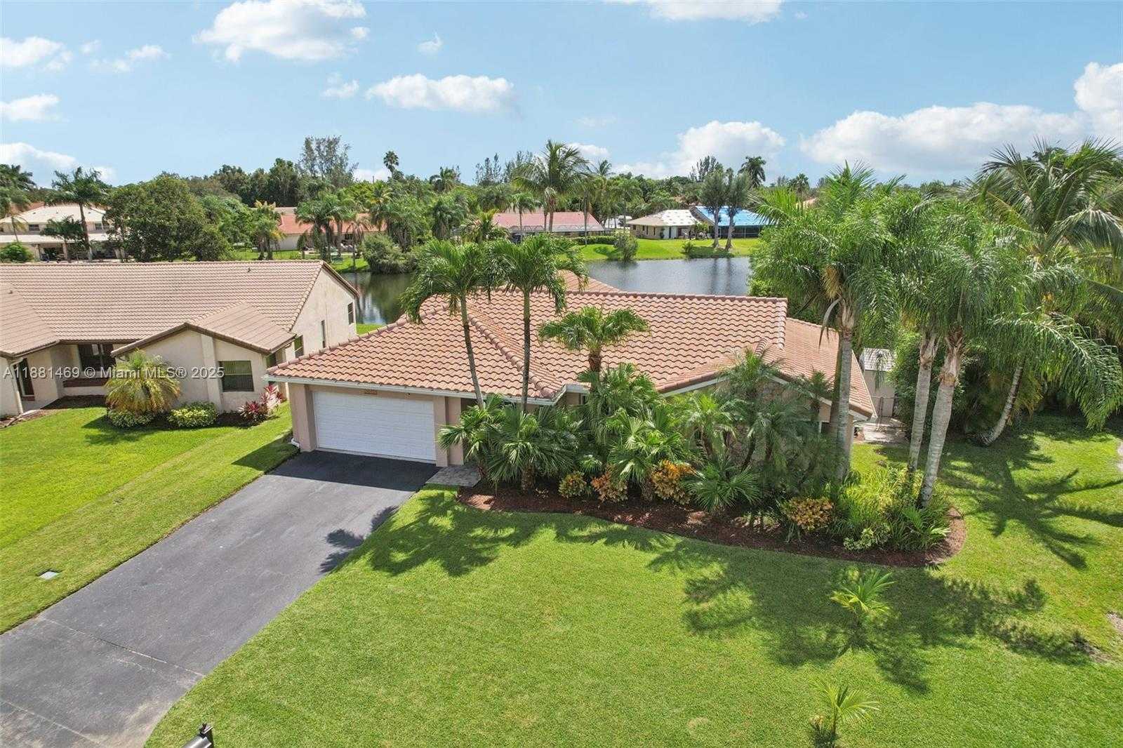 Small Image of 5610 WINDOVER WAY, Davie Number 53