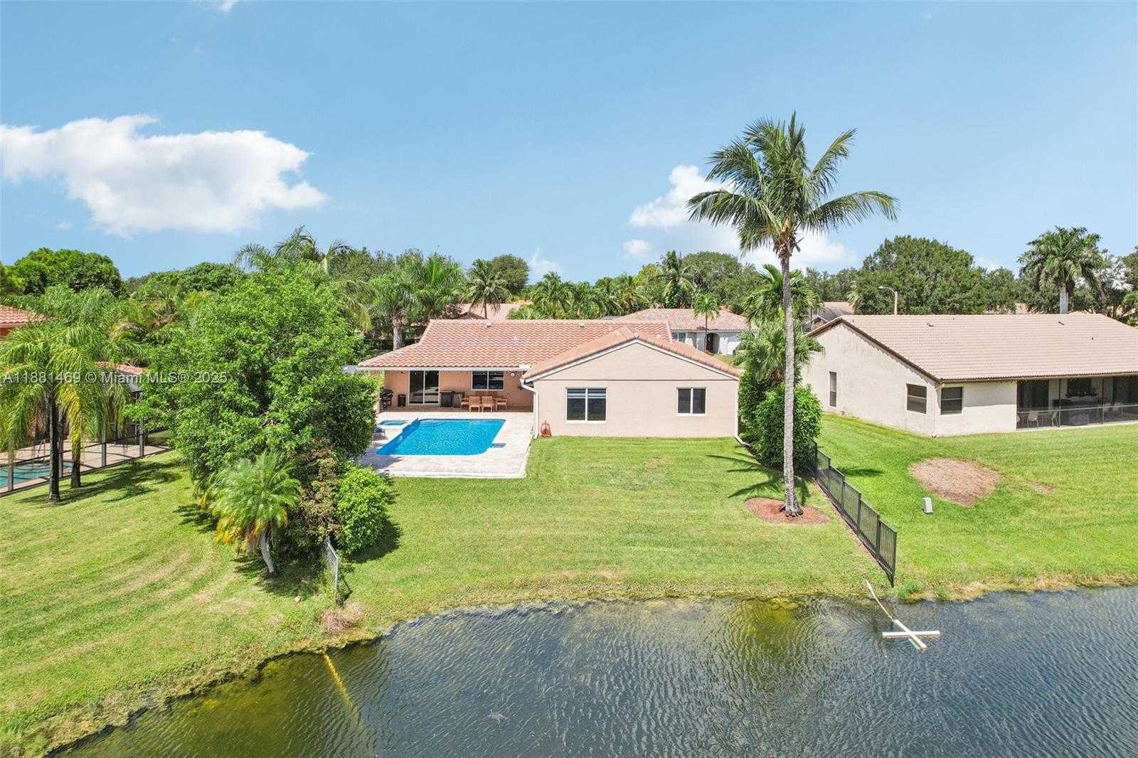 Small Image of 5610 WINDOVER WAY, Davie Number 58