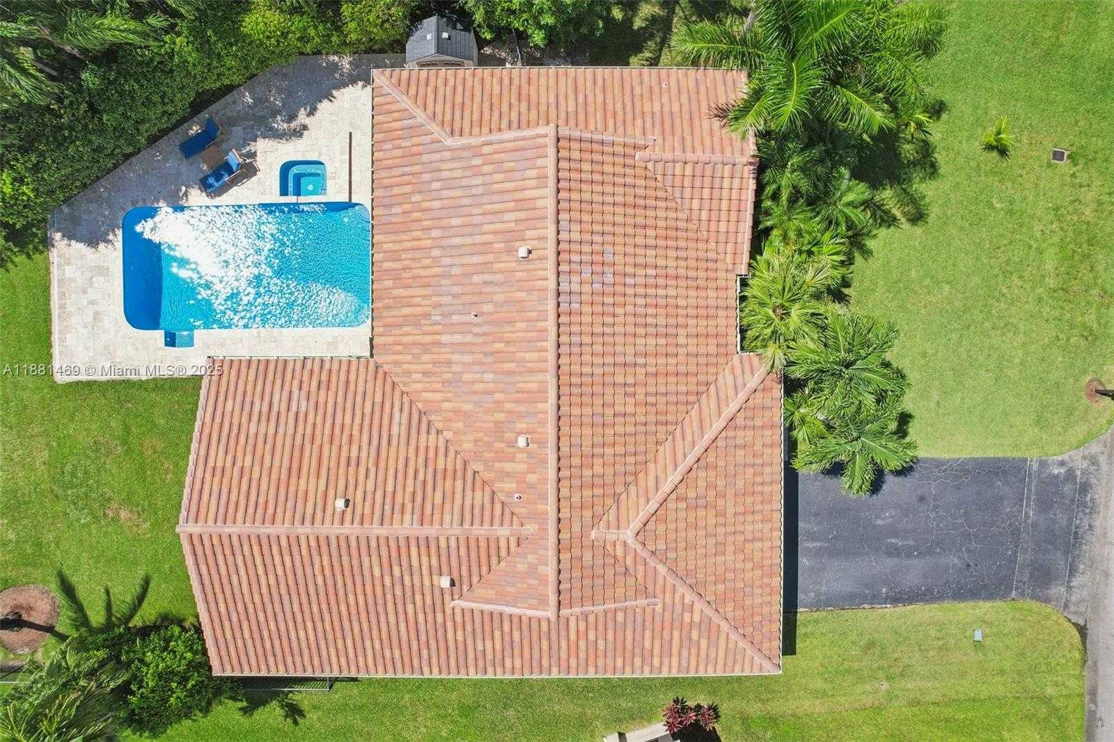 Small Image of 5610 WINDOVER WAY, Davie Number 63