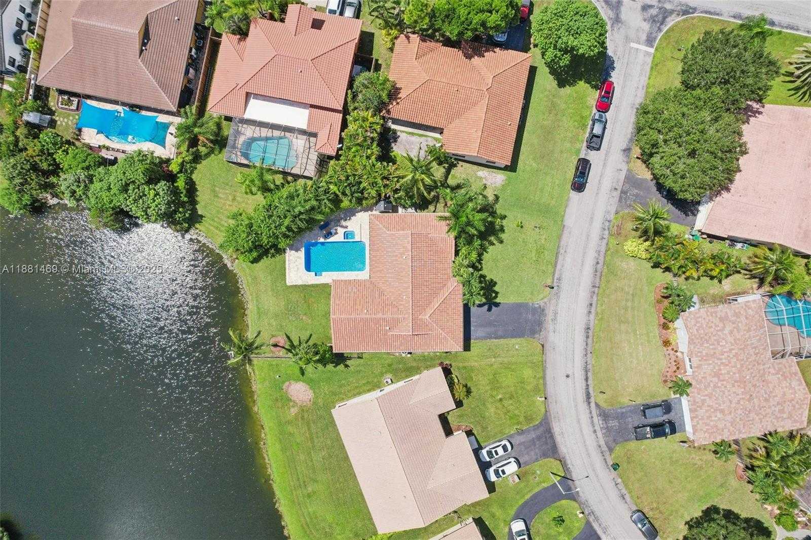 Small Image of 5610 WINDOVER WAY, Davie Number 66