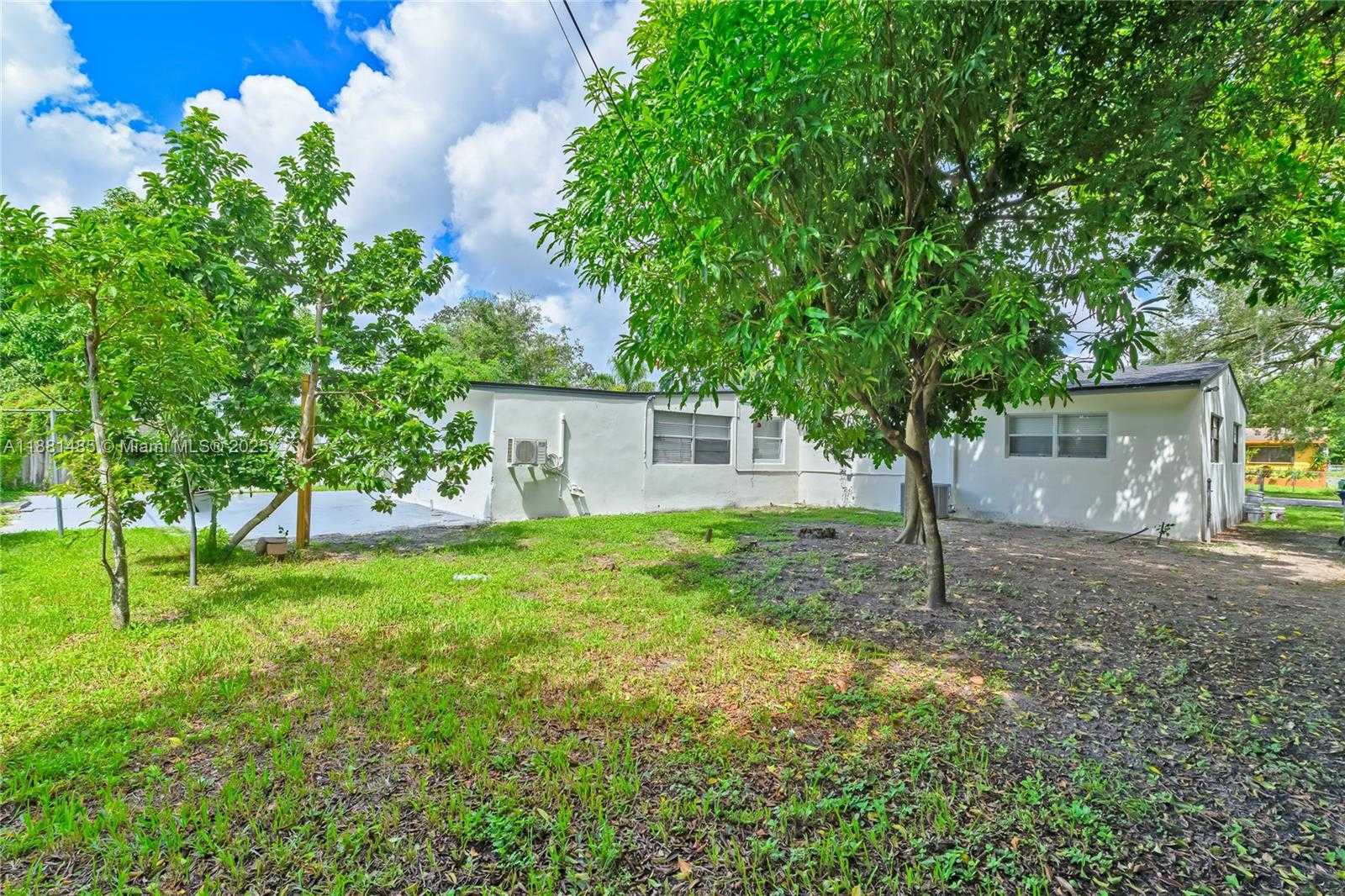 Small Image of 2960 NORTH WEST 165TH ST, Miami Gardens Number 22