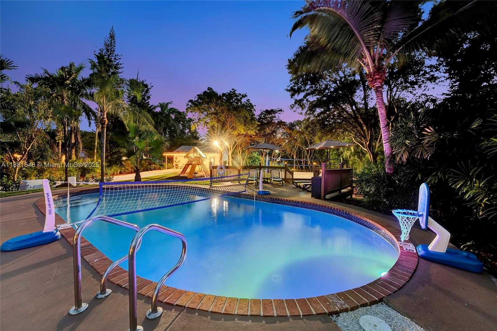 Small Image of 14330 SOUTH WEST 20TH ST, Davie Number 19