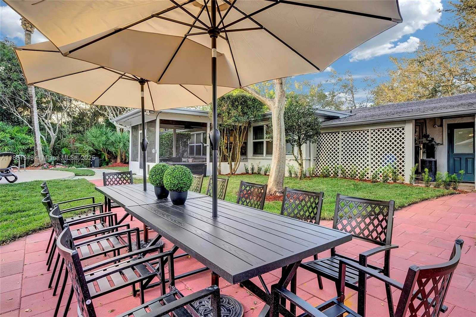 Small Image of 14330 SOUTH WEST 20TH ST, Davie Number 28