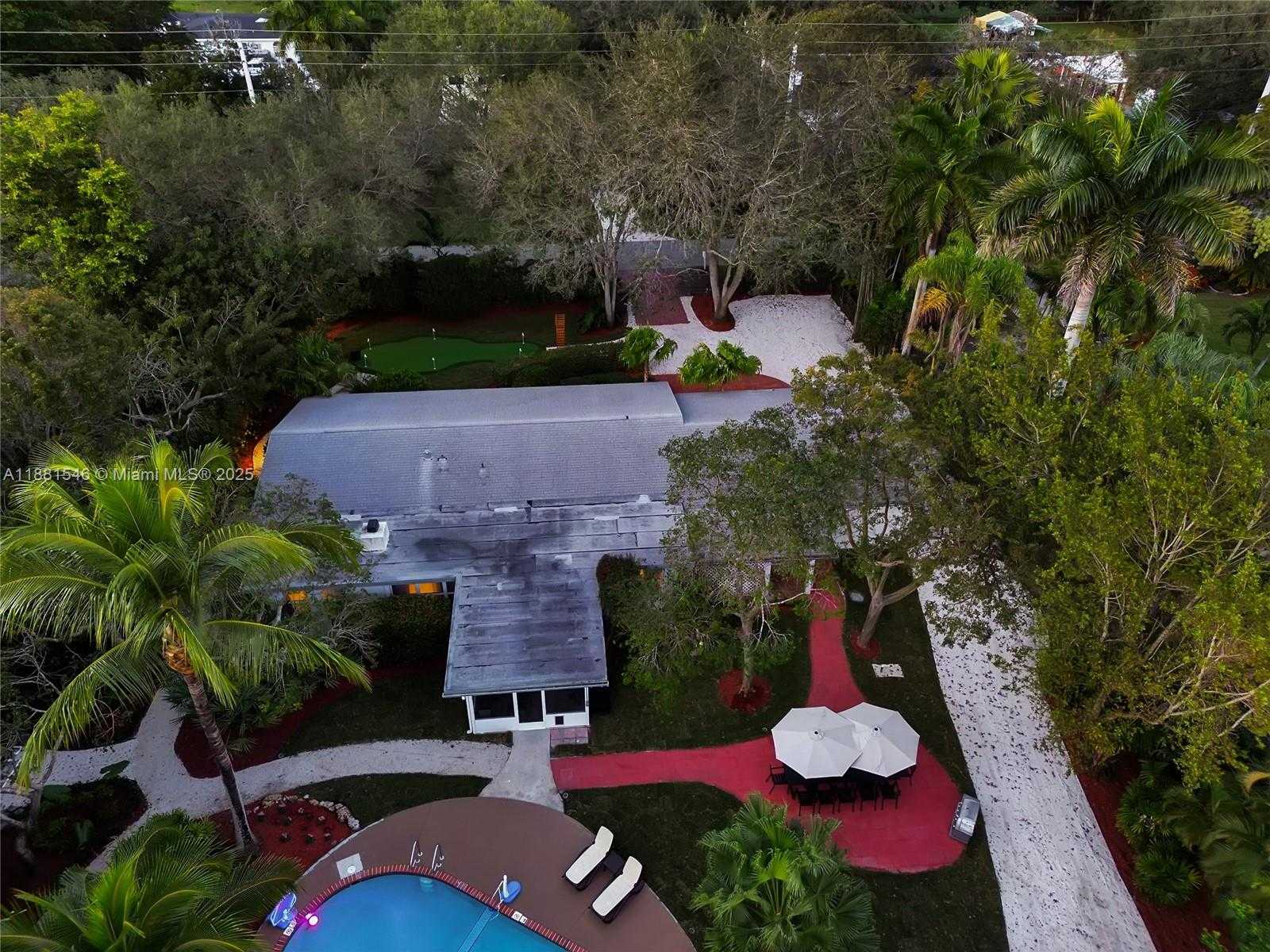 Small Image of 14330 SOUTH WEST 20TH ST, Davie Number 30