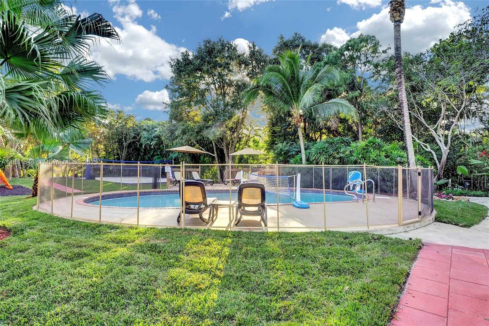 Small Image of 14330 SOUTH WEST 20TH ST, Davie Number 37