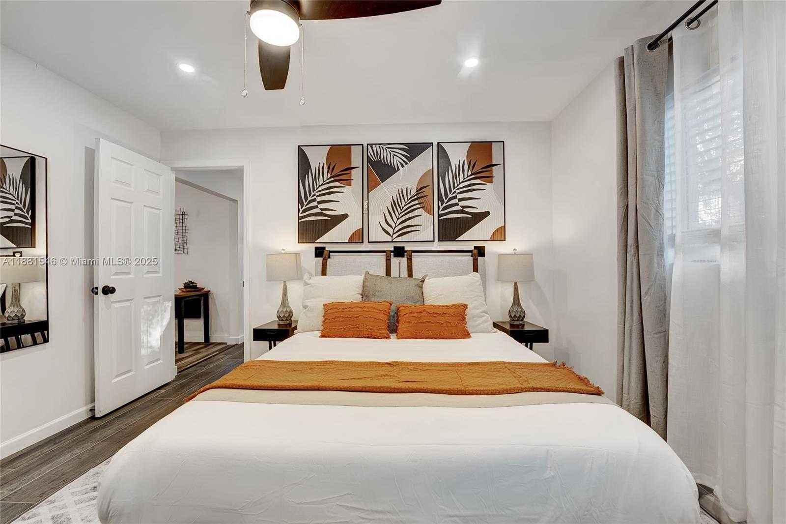 Small Image of 14330 SOUTH WEST 20TH ST, Davie Number 40