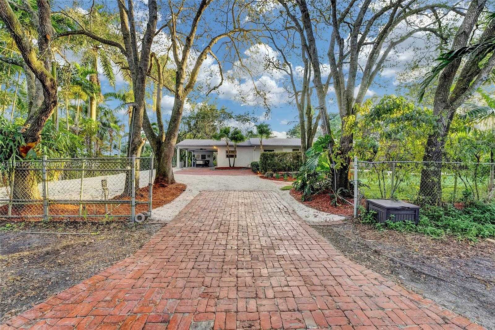 Small Image of 14330 SOUTH WEST 20TH ST, Davie Number 68