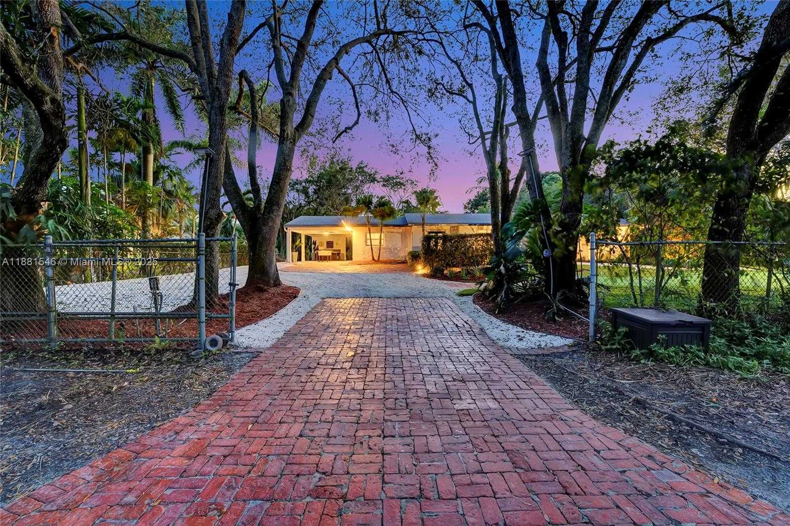 Small Image of 14330 SOUTH WEST 20TH ST, Davie Number 69