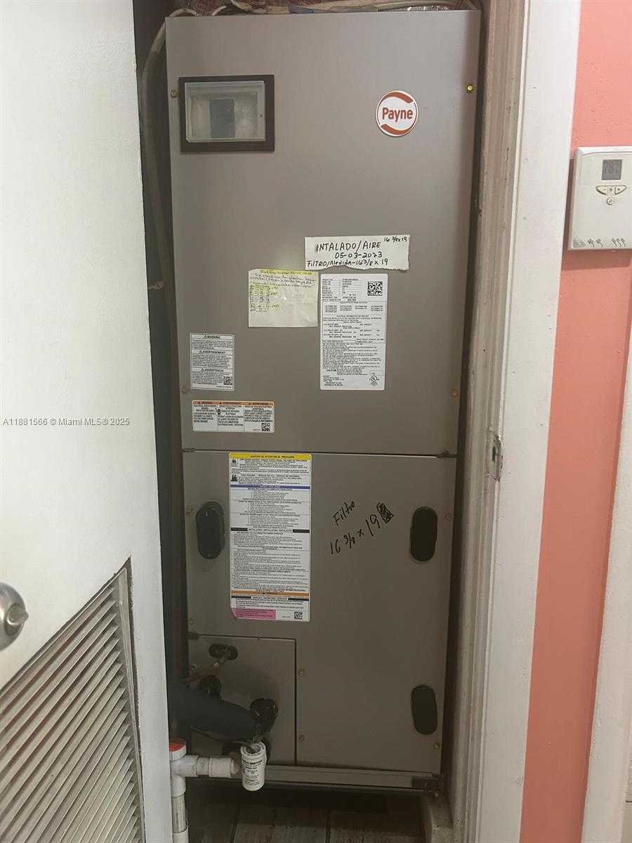 Small Image of 16350 NORTH WEST 37TH AVE, Miami Gardens Number 15