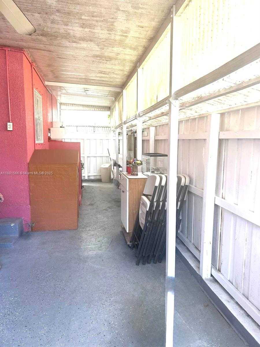 Small Image of 16350 NORTH WEST 37TH AVE, Miami Gardens Number 20