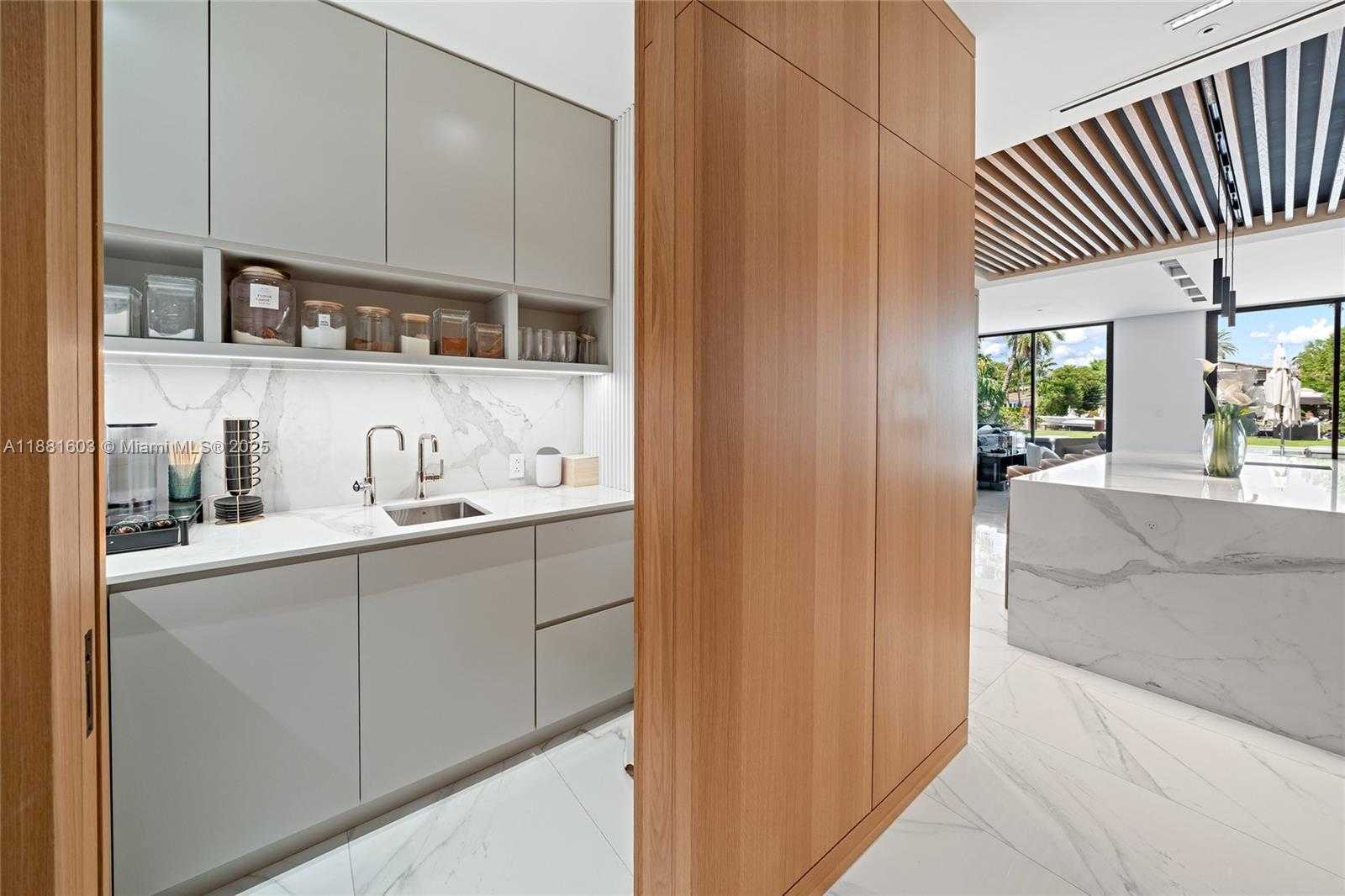 Small Image of 4510 PRAIRIE AVE, Miami Beach Number 15