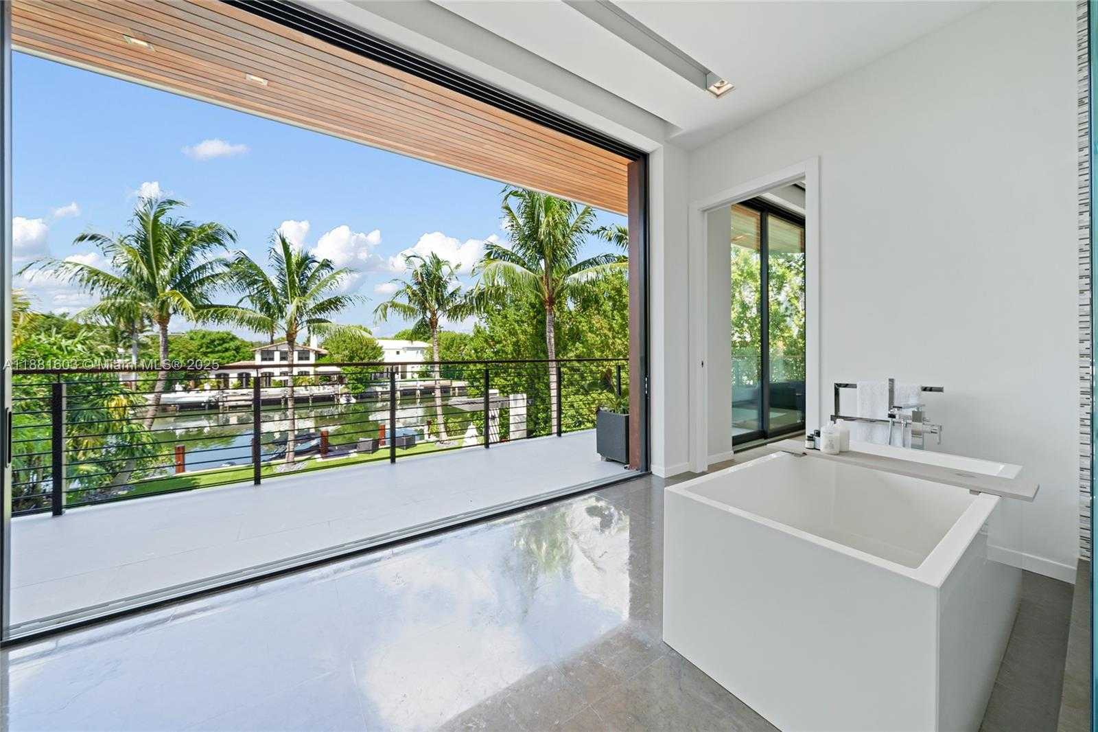 Small Image of 4510 PRAIRIE AVE, Miami Beach Number 35