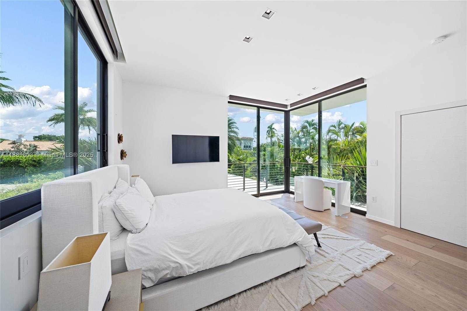 Small Image of 4510 PRAIRIE AVE, Miami Beach Number 39
