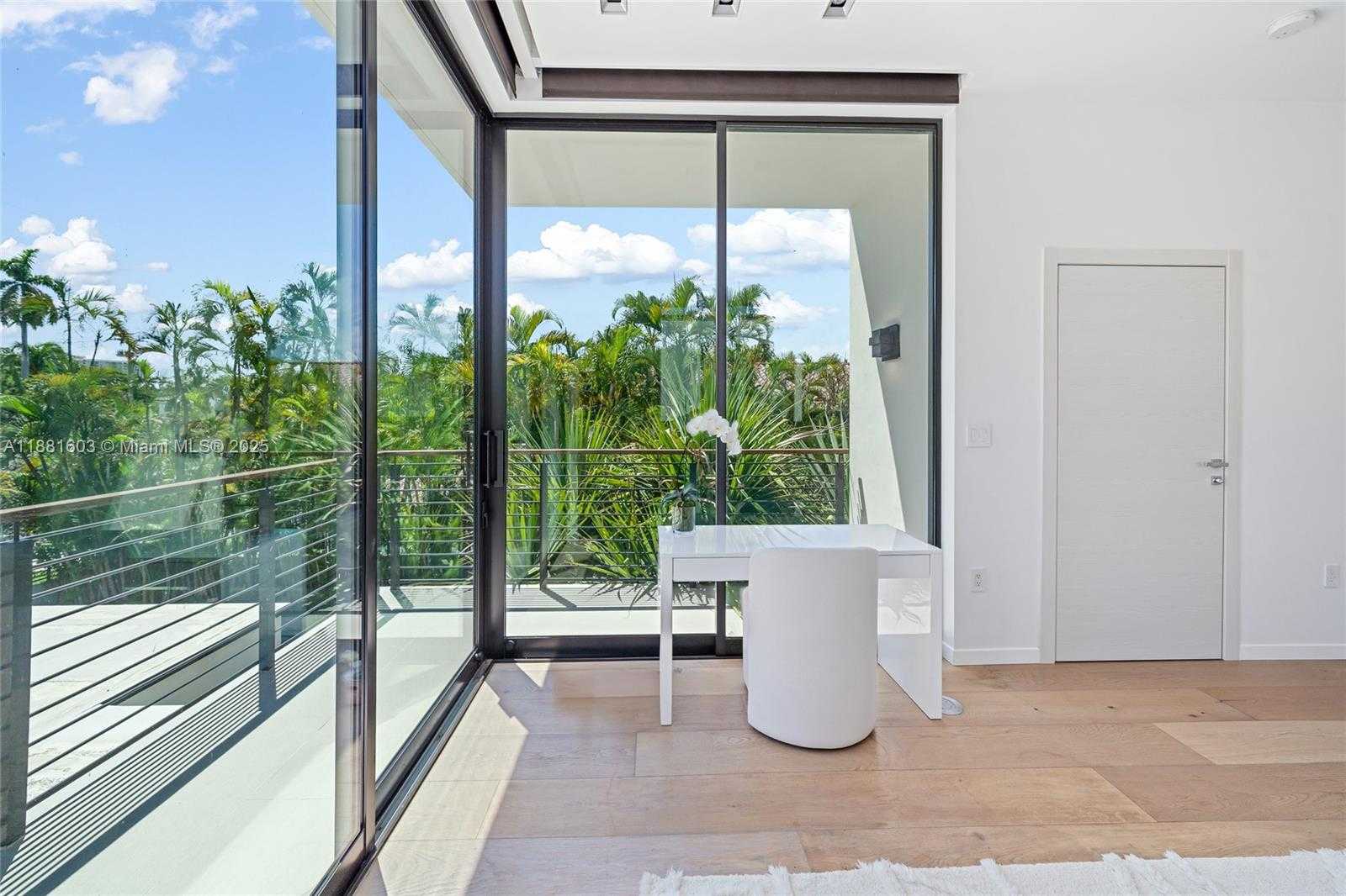 Small Image of 4510 PRAIRIE AVE, Miami Beach Number 40