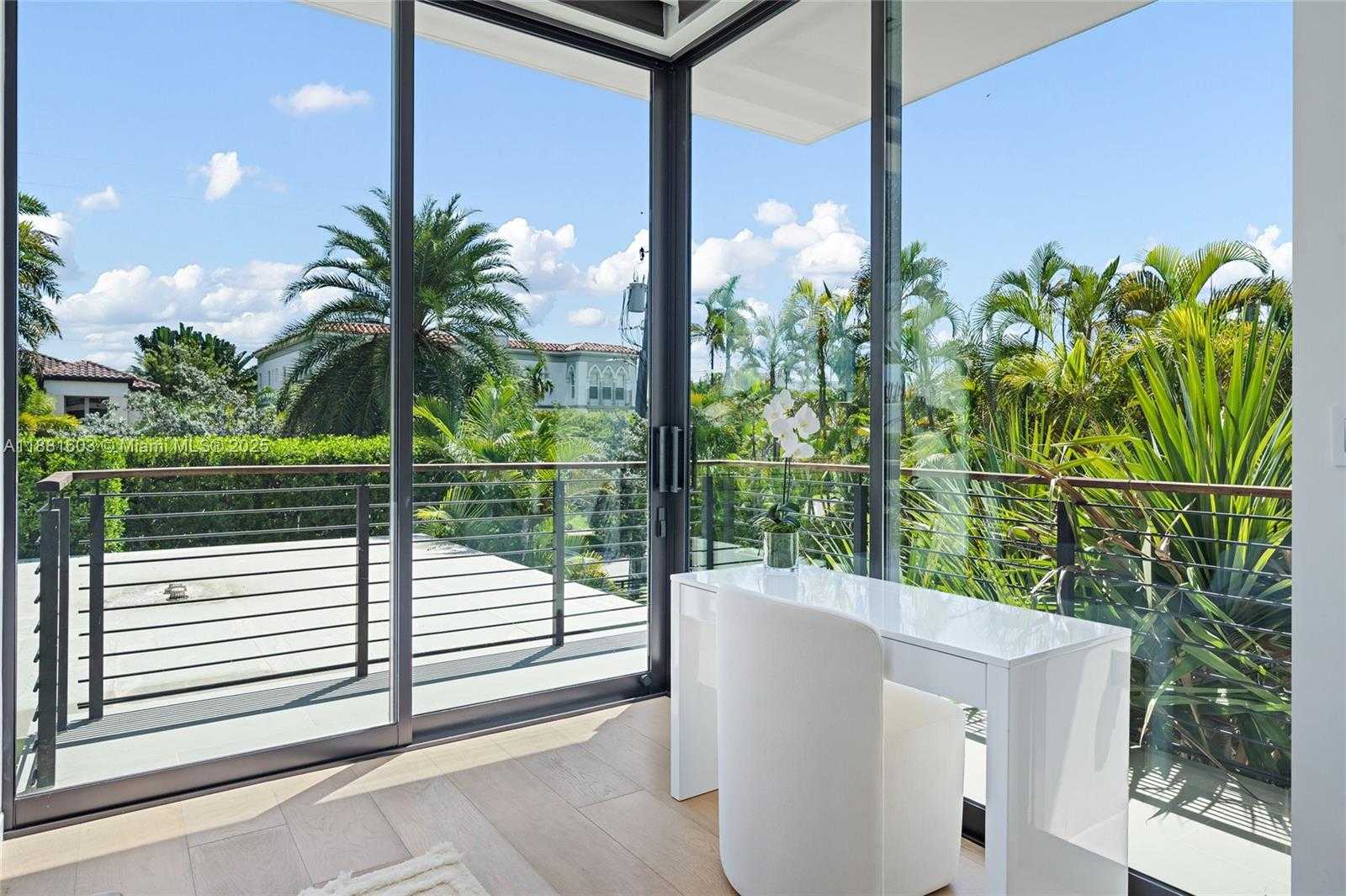 Small Image of 4510 PRAIRIE AVE, Miami Beach Number 41