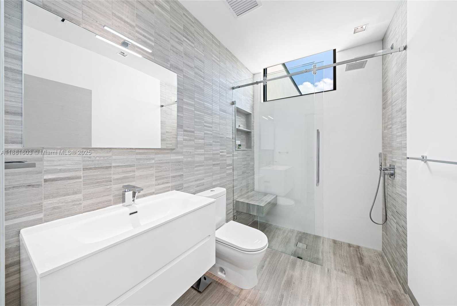 Small Image of 4510 PRAIRIE AVE, Miami Beach Number 45