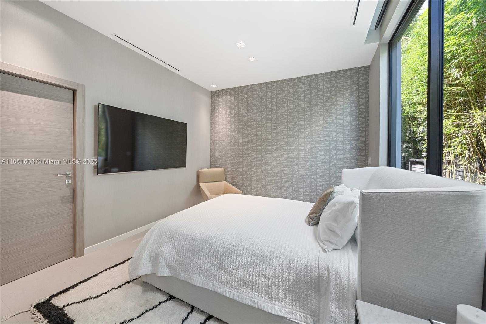 Small Image of 4510 PRAIRIE AVE, Miami Beach Number 47
