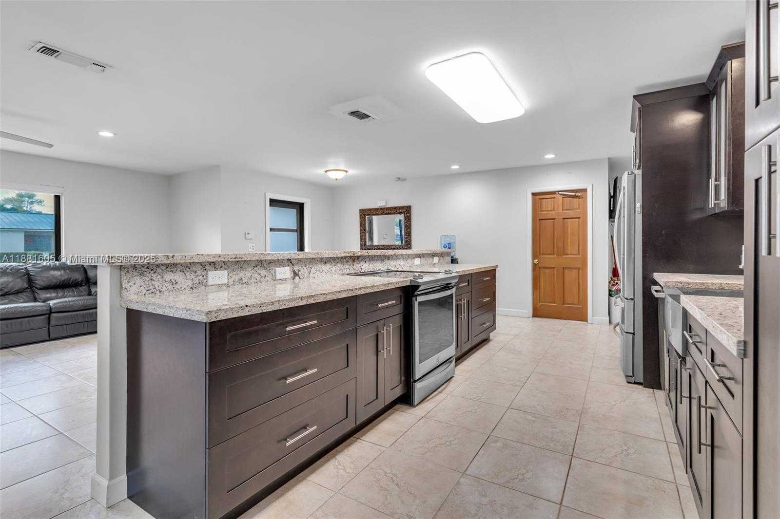 Small Image of 407 NORTH WEST 18TH ST, Homestead Number 14