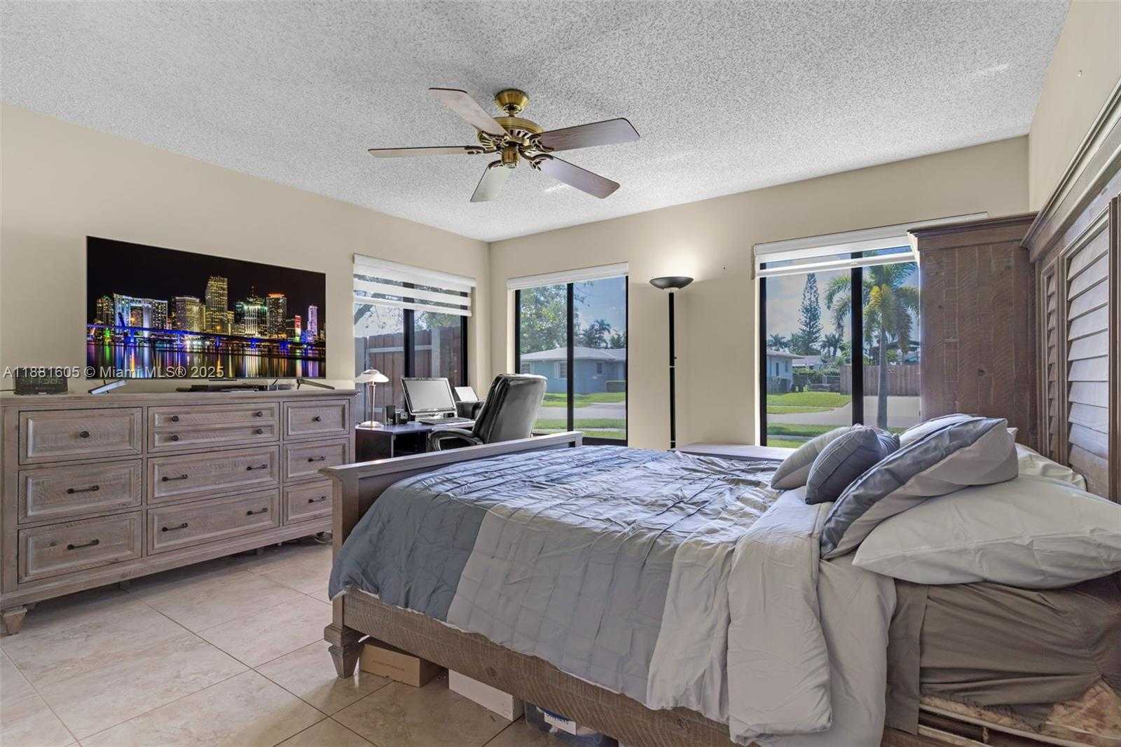 Small Image of 407 NORTH WEST 18TH ST, Homestead Number 26
