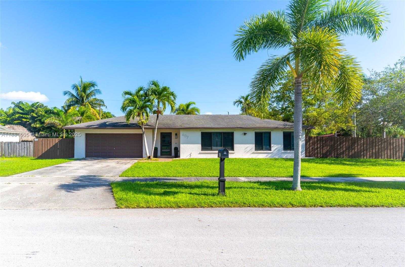 Small Image of 407 NORTH WEST 18TH ST, Homestead Number 3