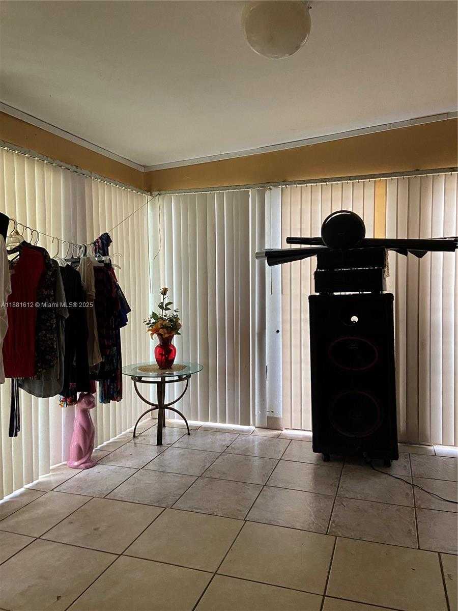 Small Image of 1305 DUNAD AVE, Opa-Locka Number 11