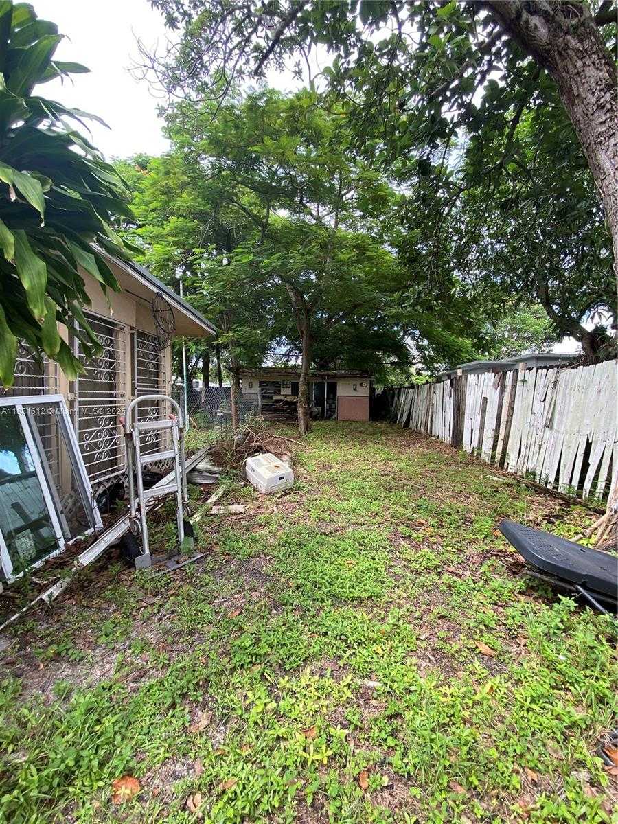 Small Image of 1305 DUNAD AVE, Opa-Locka Number 18