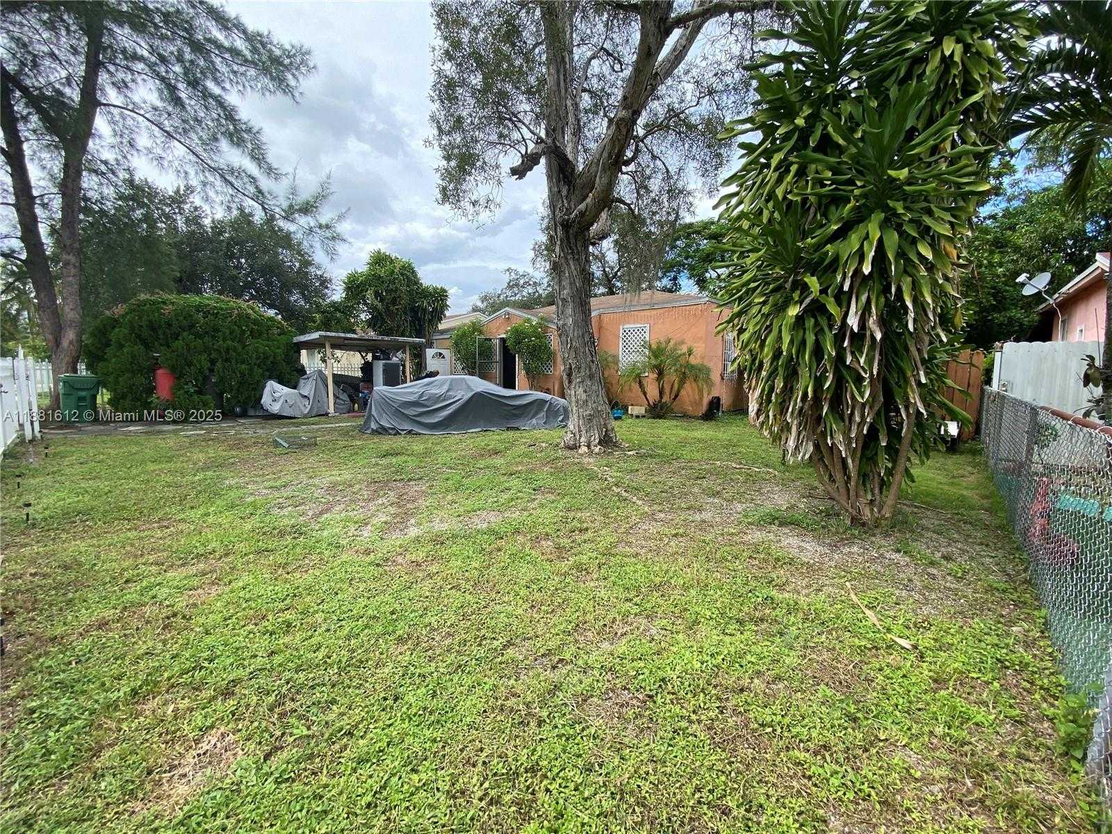 Small Image of 1305 DUNAD AVE, Opa-Locka Number 3