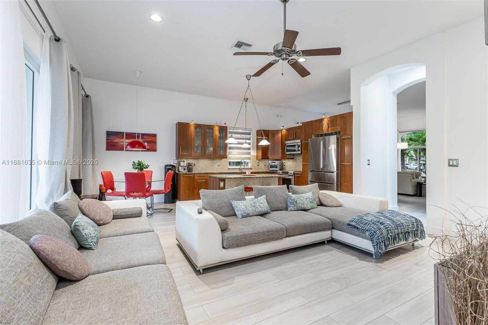 Small Image of 1601 NORTH WEST 143RD TER, Pembroke Pines Number 12