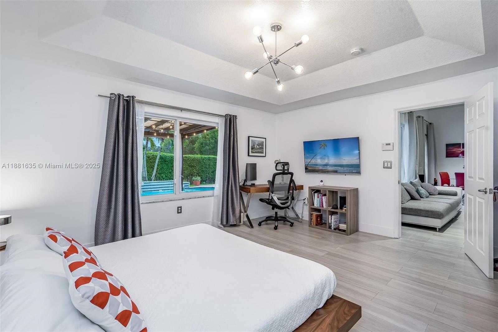 Small Image of 1601 NORTH WEST 143RD TER, Pembroke Pines Number 19