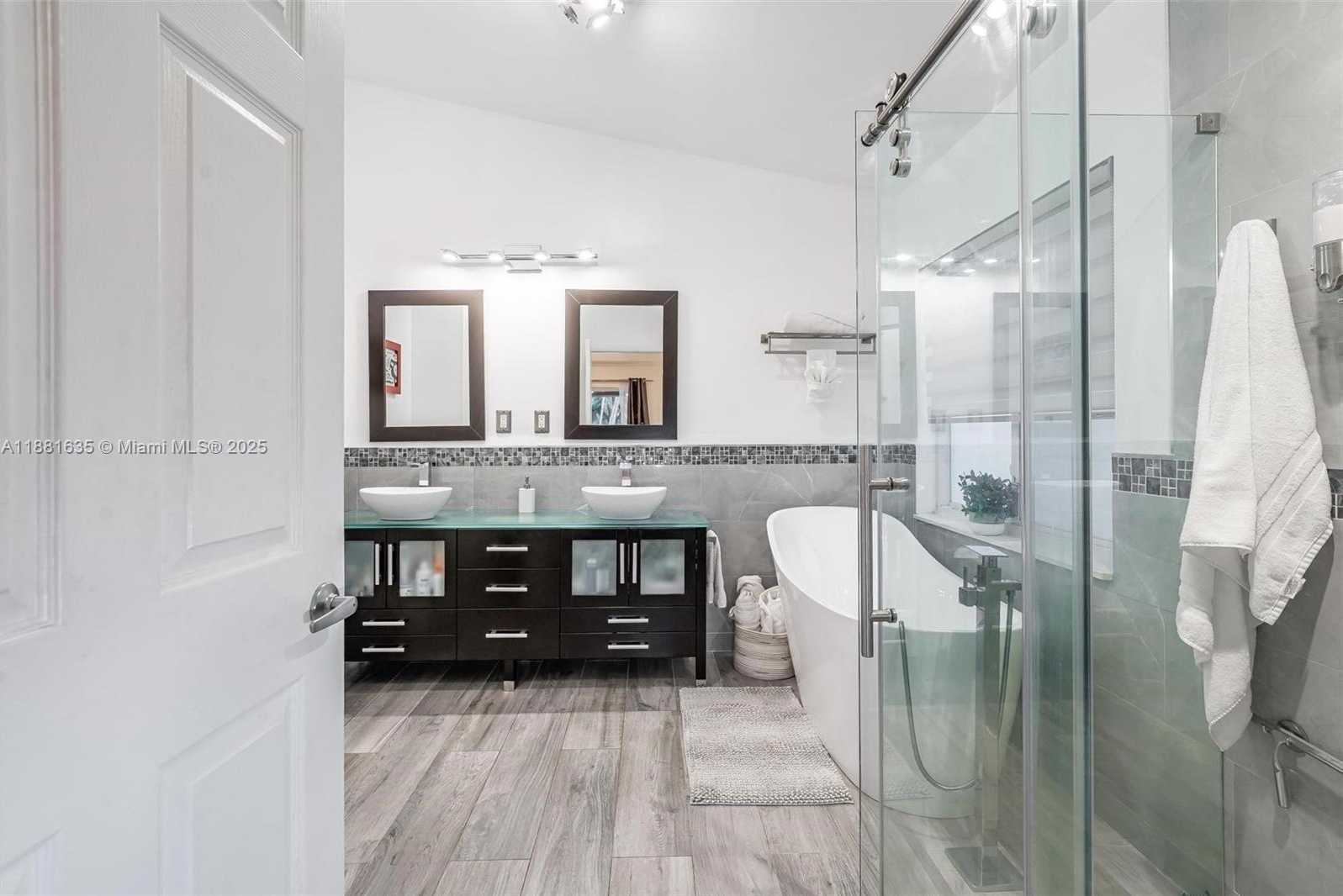 Small Image of 1601 NORTH WEST 143RD TER, Pembroke Pines Number 21