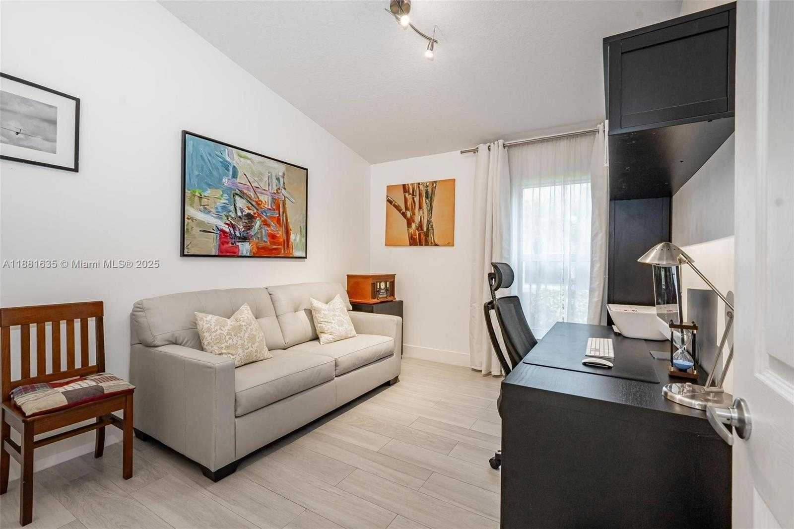 Small Image of 1601 NORTH WEST 143RD TER, Pembroke Pines Number 23