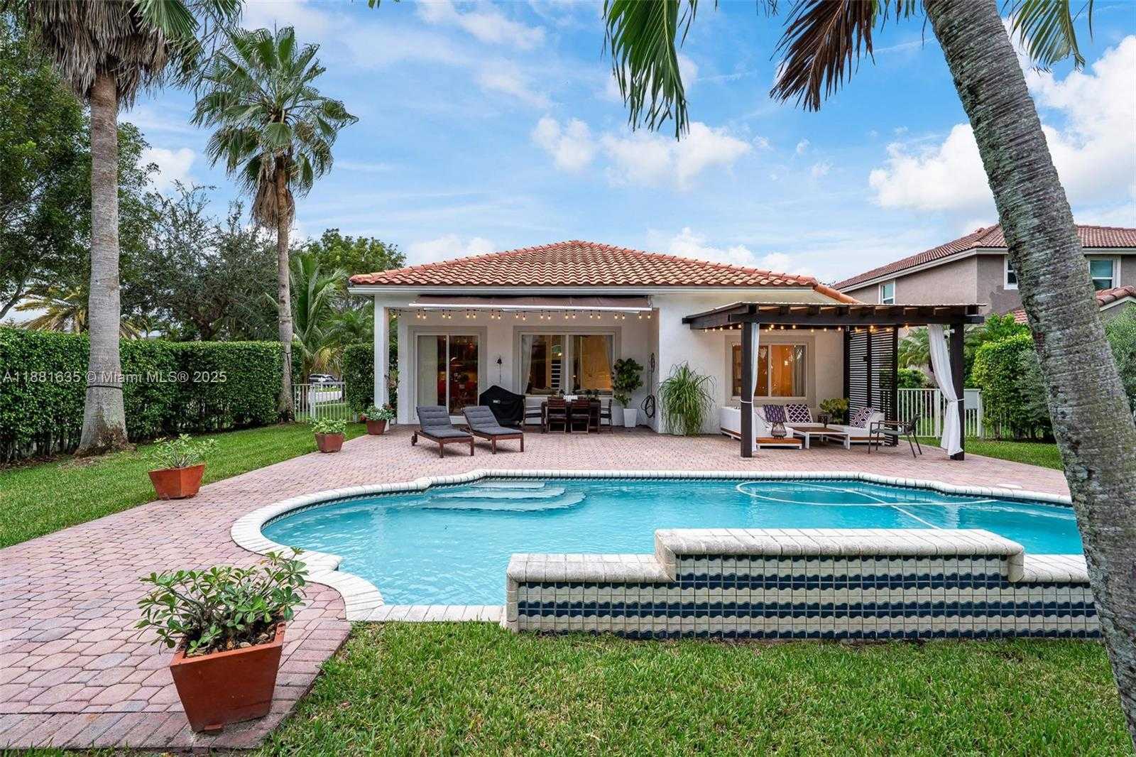 Small Image of 1601 NORTH WEST 143RD TER, Pembroke Pines Number 29