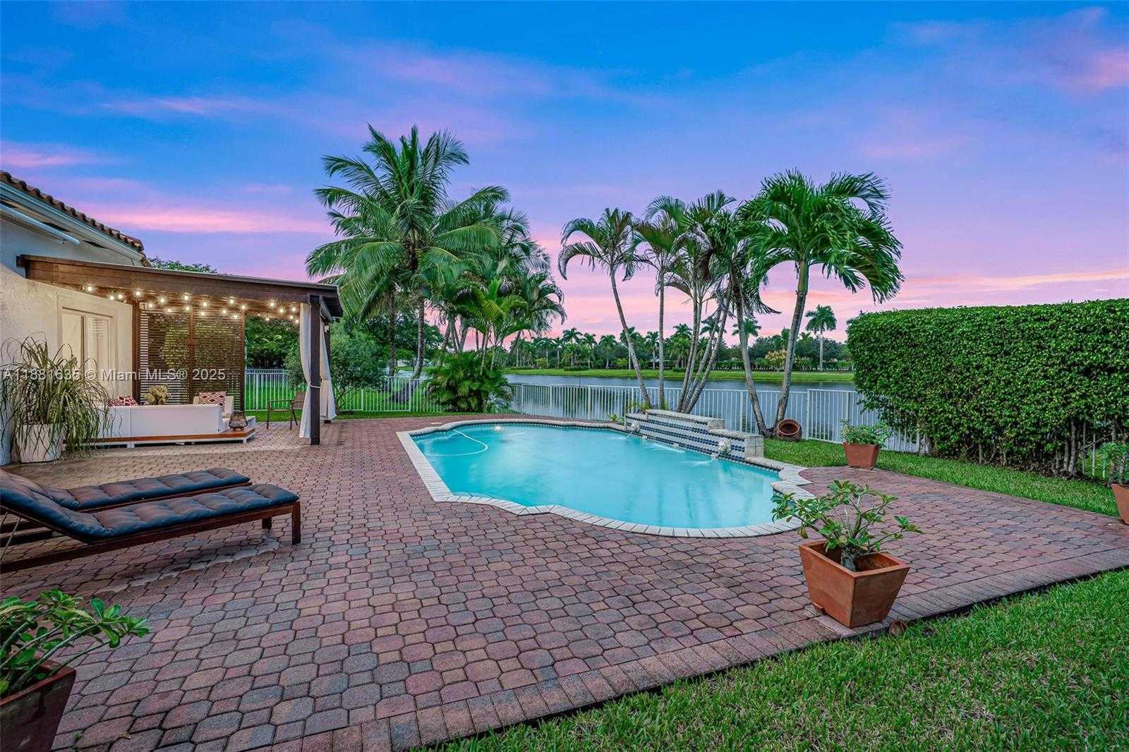 Small Image of 1601 NORTH WEST 143RD TER, Pembroke Pines Number 3