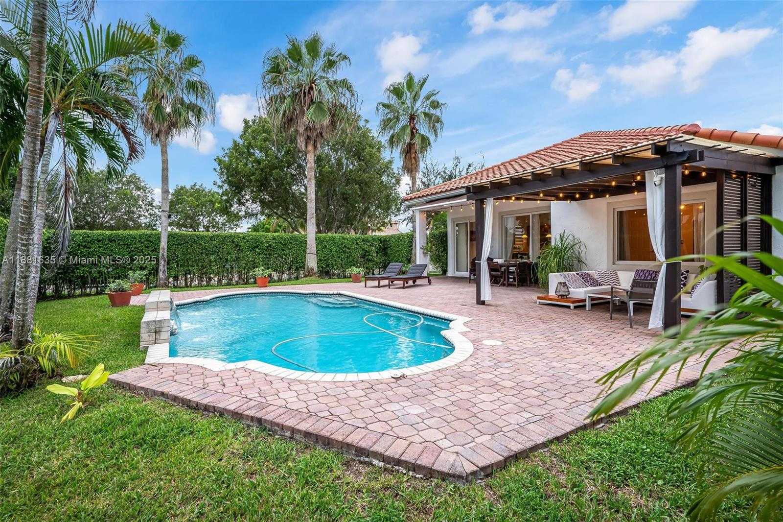 Small Image of 1601 NORTH WEST 143RD TER, Pembroke Pines Number 30