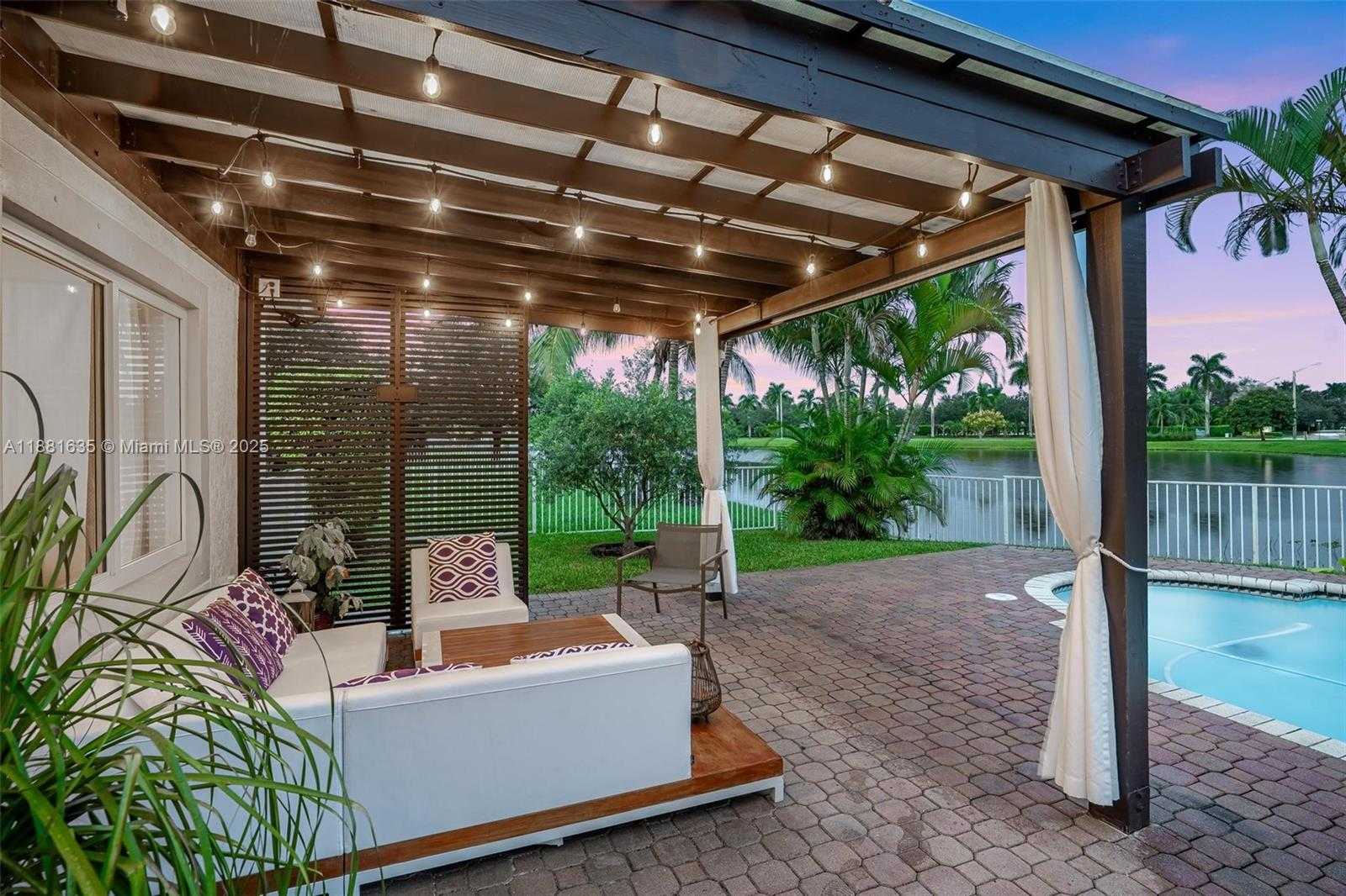 Small Image of 1601 NORTH WEST 143RD TER, Pembroke Pines Number 31