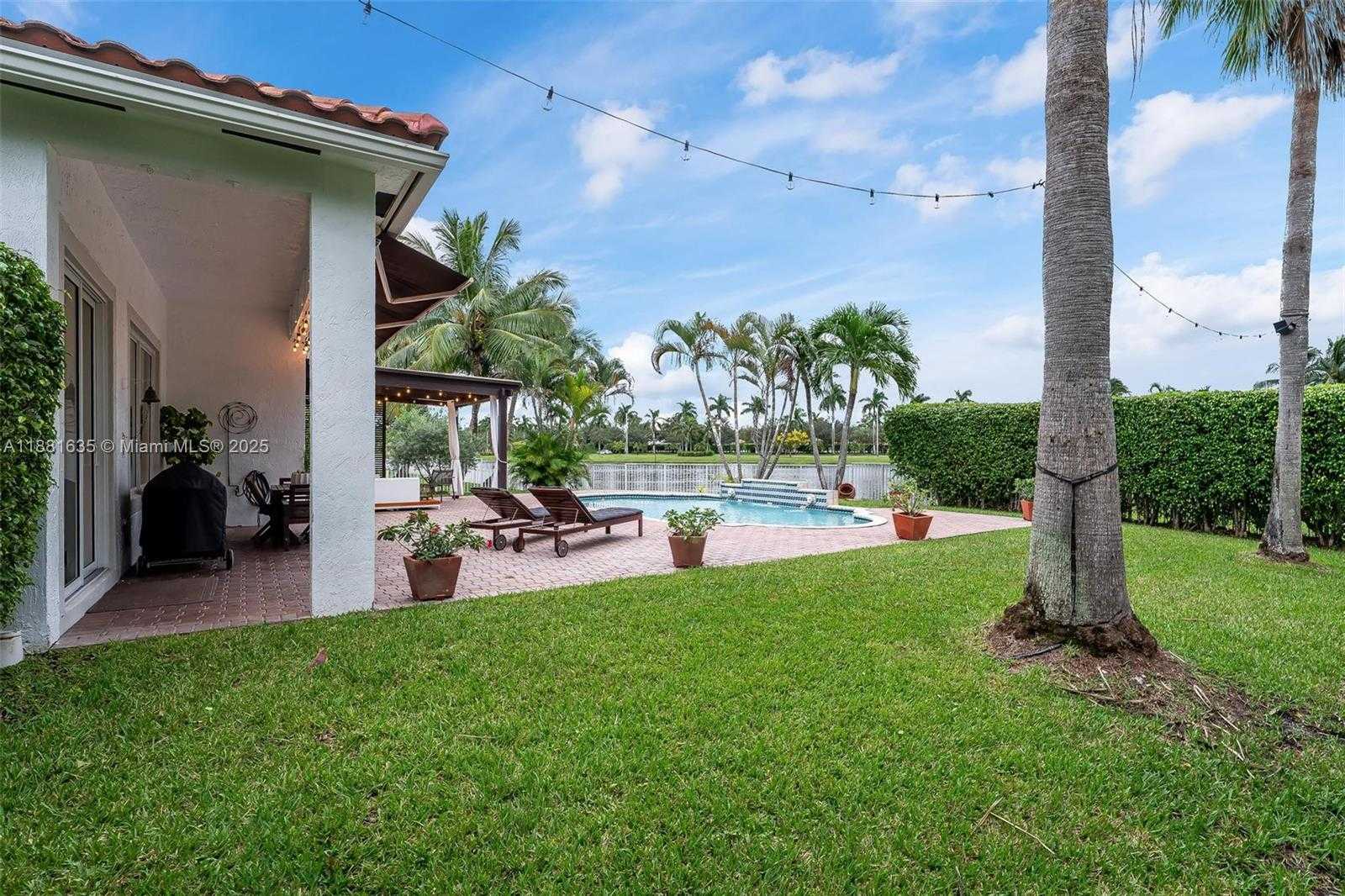 Small Image of 1601 NORTH WEST 143RD TER, Pembroke Pines Number 34