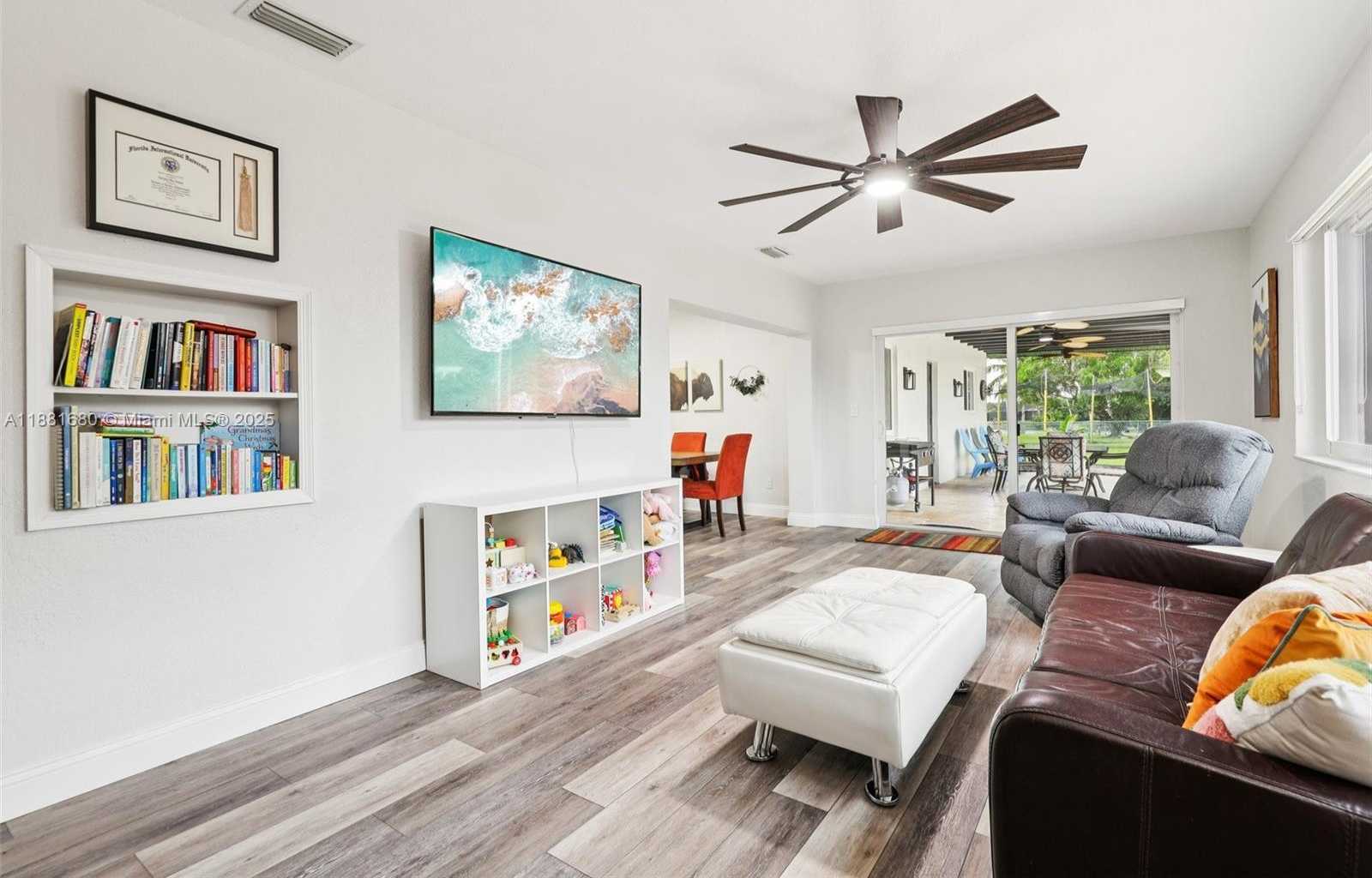 Small Image of 2300 NORTH WEST 114TH AVE, Pembroke Pines Number 13