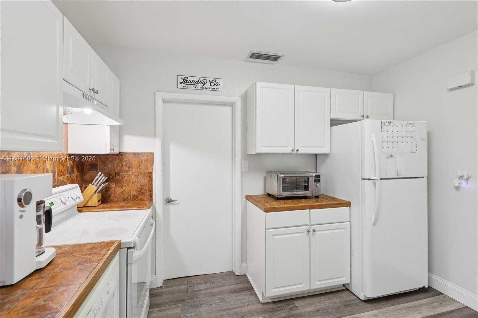 Small Image of 2300 NORTH WEST 114TH AVE, Pembroke Pines Number 20