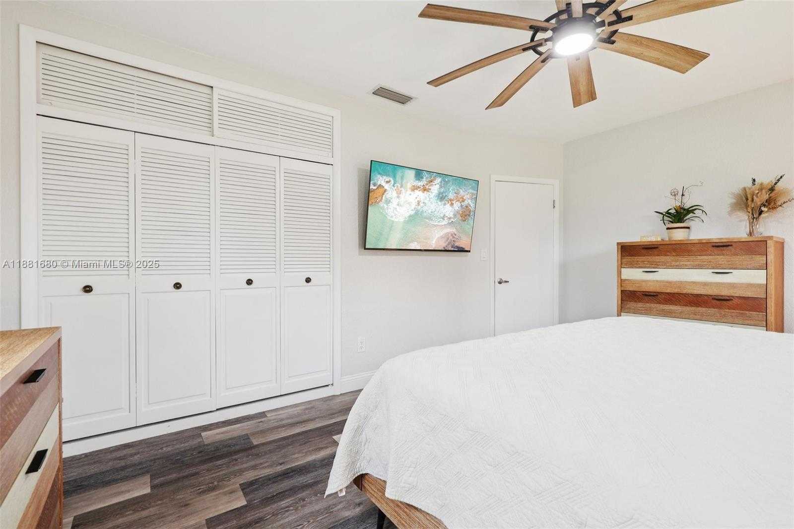 Small Image of 2300 NORTH WEST 114TH AVE, Pembroke Pines Number 25