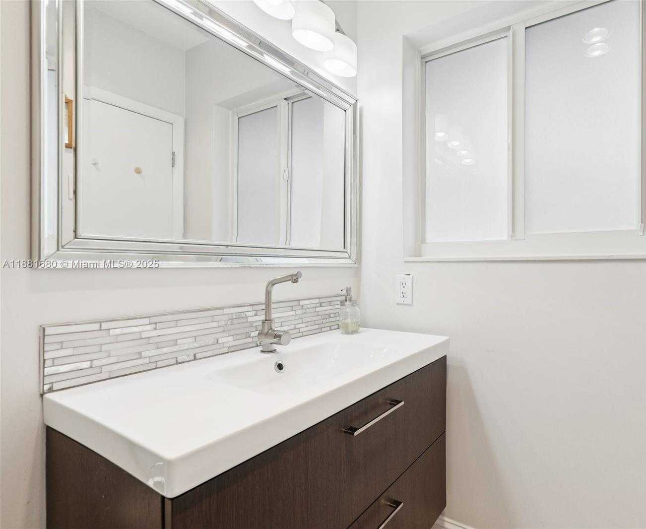 Small Image of 2300 NORTH WEST 114TH AVE, Pembroke Pines Number 28