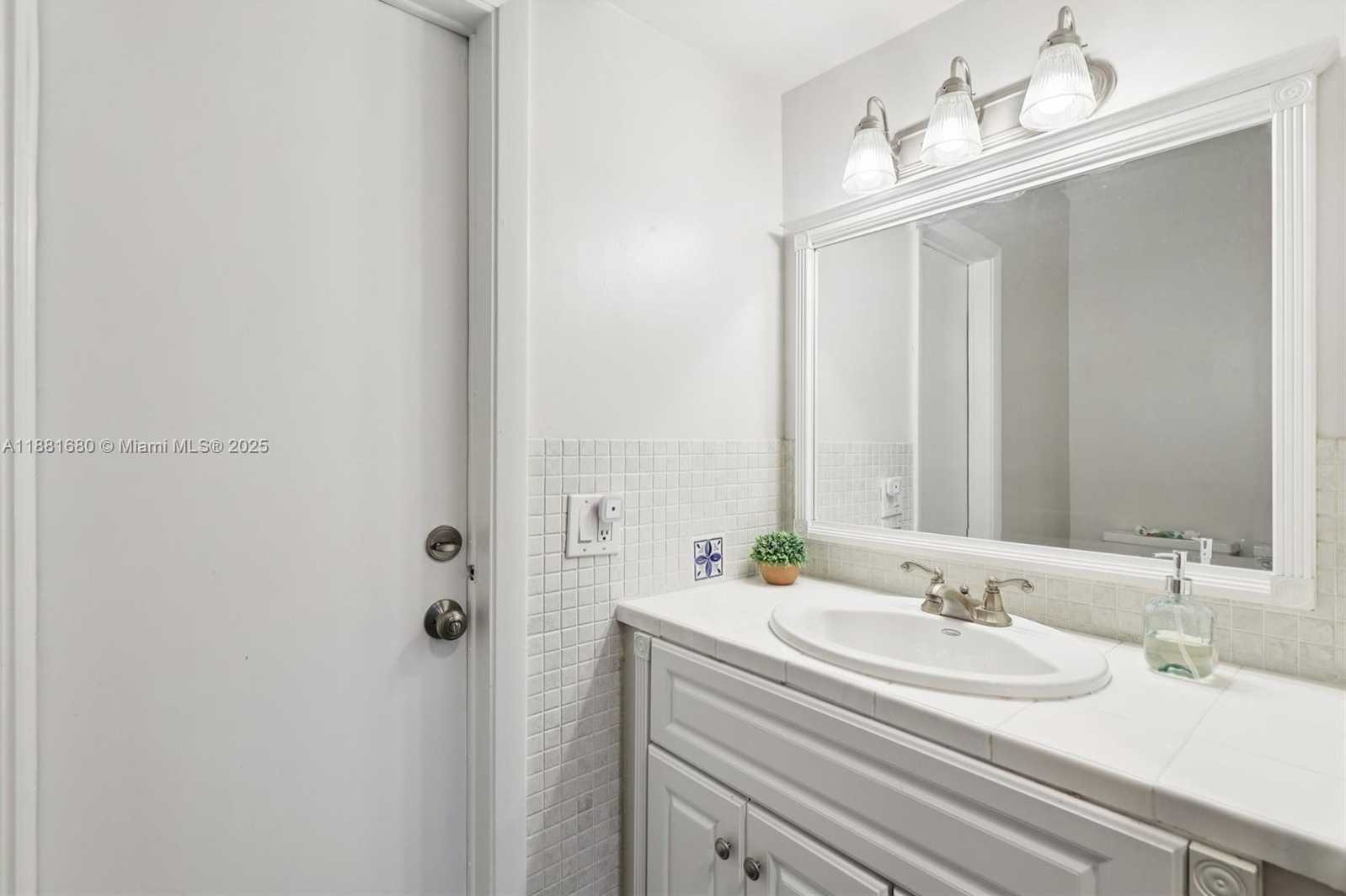 Small Image of 2300 NORTH WEST 114TH AVE, Pembroke Pines Number 33