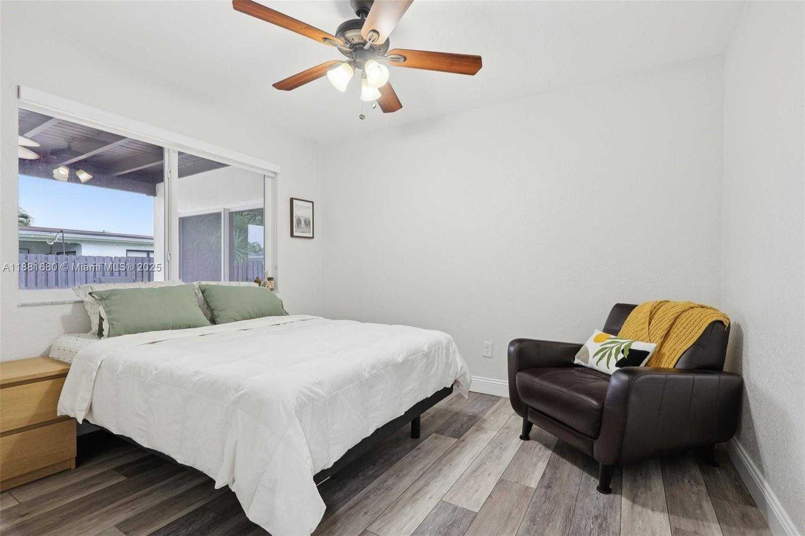 Small Image of 2300 NORTH WEST 114TH AVE, Pembroke Pines Number 35