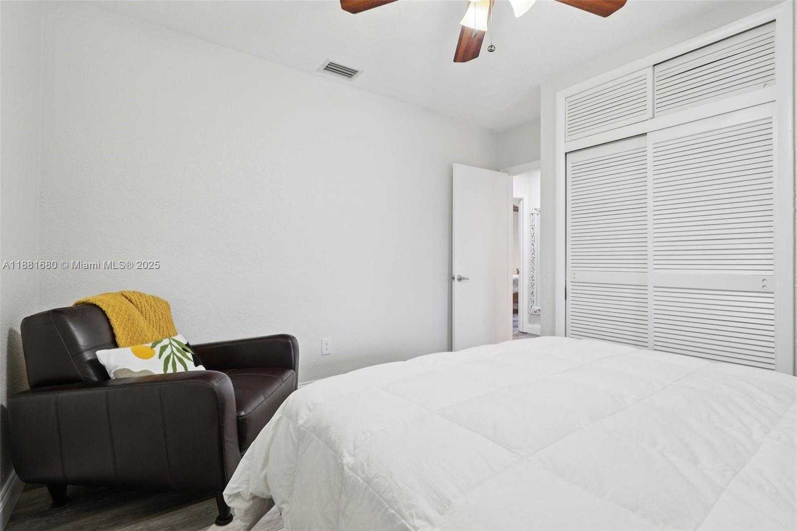 Small Image of 2300 NORTH WEST 114TH AVE, Pembroke Pines Number 36