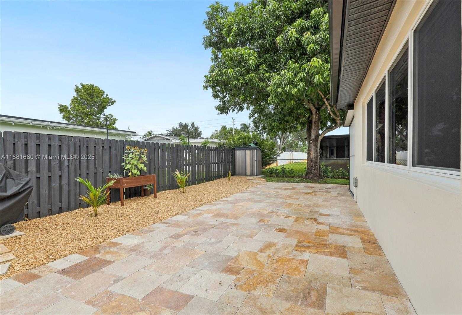 Small Image of 2300 NORTH WEST 114TH AVE, Pembroke Pines Number 43