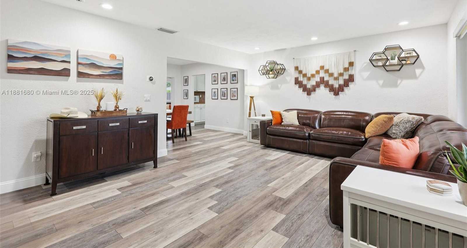 Small Image of 2300 NORTH WEST 114TH AVE, Pembroke Pines Number 9