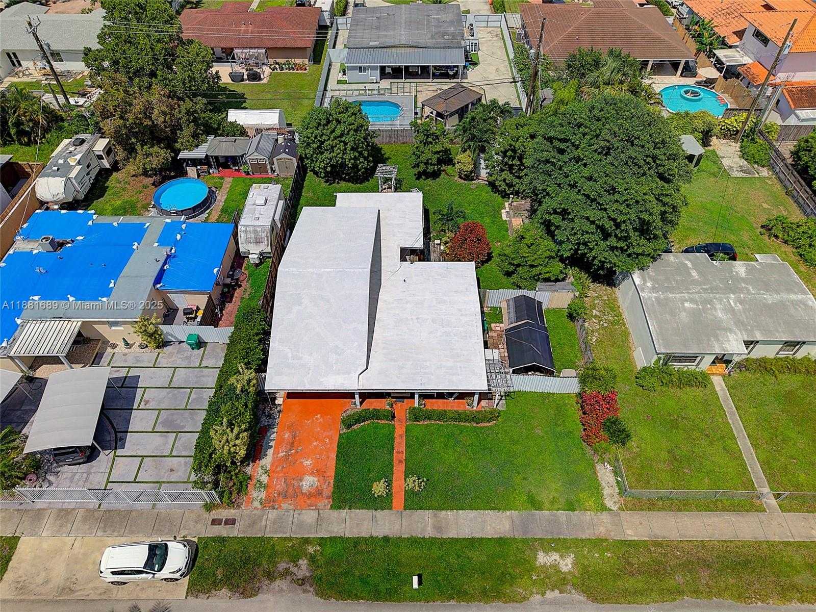 Small Image of 10031 SOUTH WEST 46TH ST, Miami Number 11