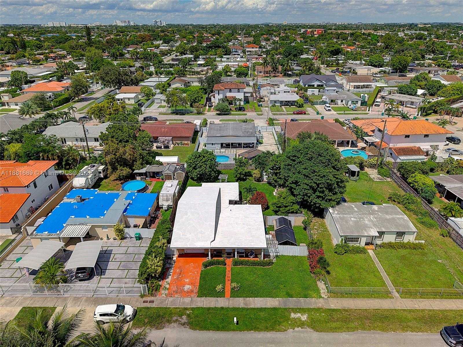 Small Image of 10031 SOUTH WEST 46TH ST, Miami Number 12
