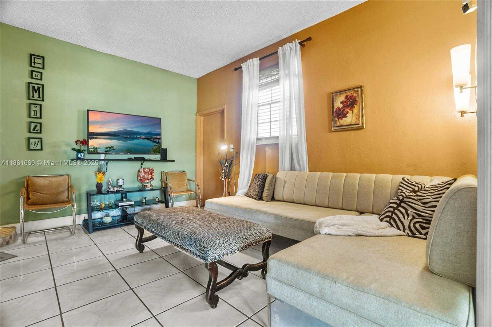Small Image of 10031 SOUTH WEST 46TH ST, Miami Number 24